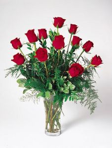 12 Long Stem Roses Vased